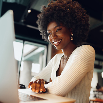 How Cloud Computing Reduces IT Costs & Boosts Efficiency for Businesses